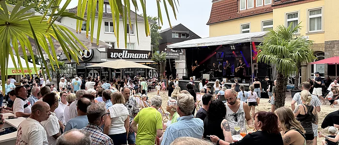 Publikum vor Bühne auf Stadtfest in Georgsmarienhütte